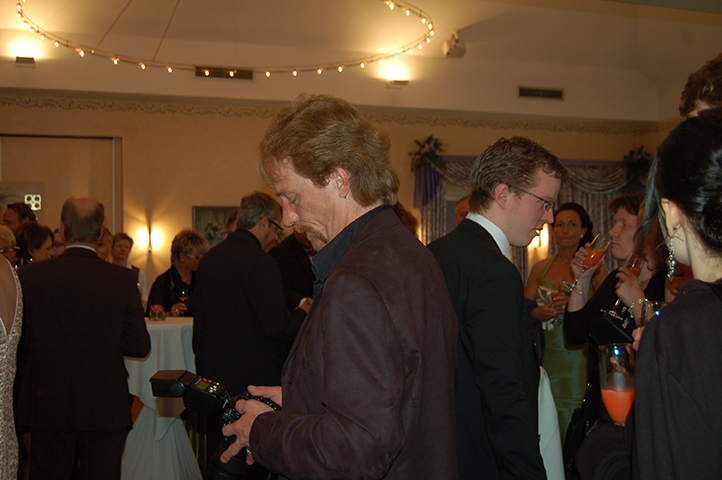 Bildkontrolle bei einer Hochzeit